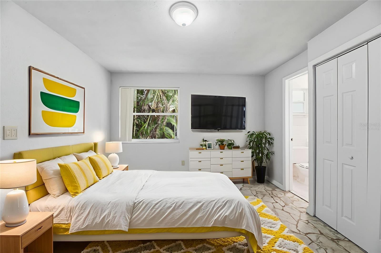 Image 8 of 40 For 5735 Hayes Street