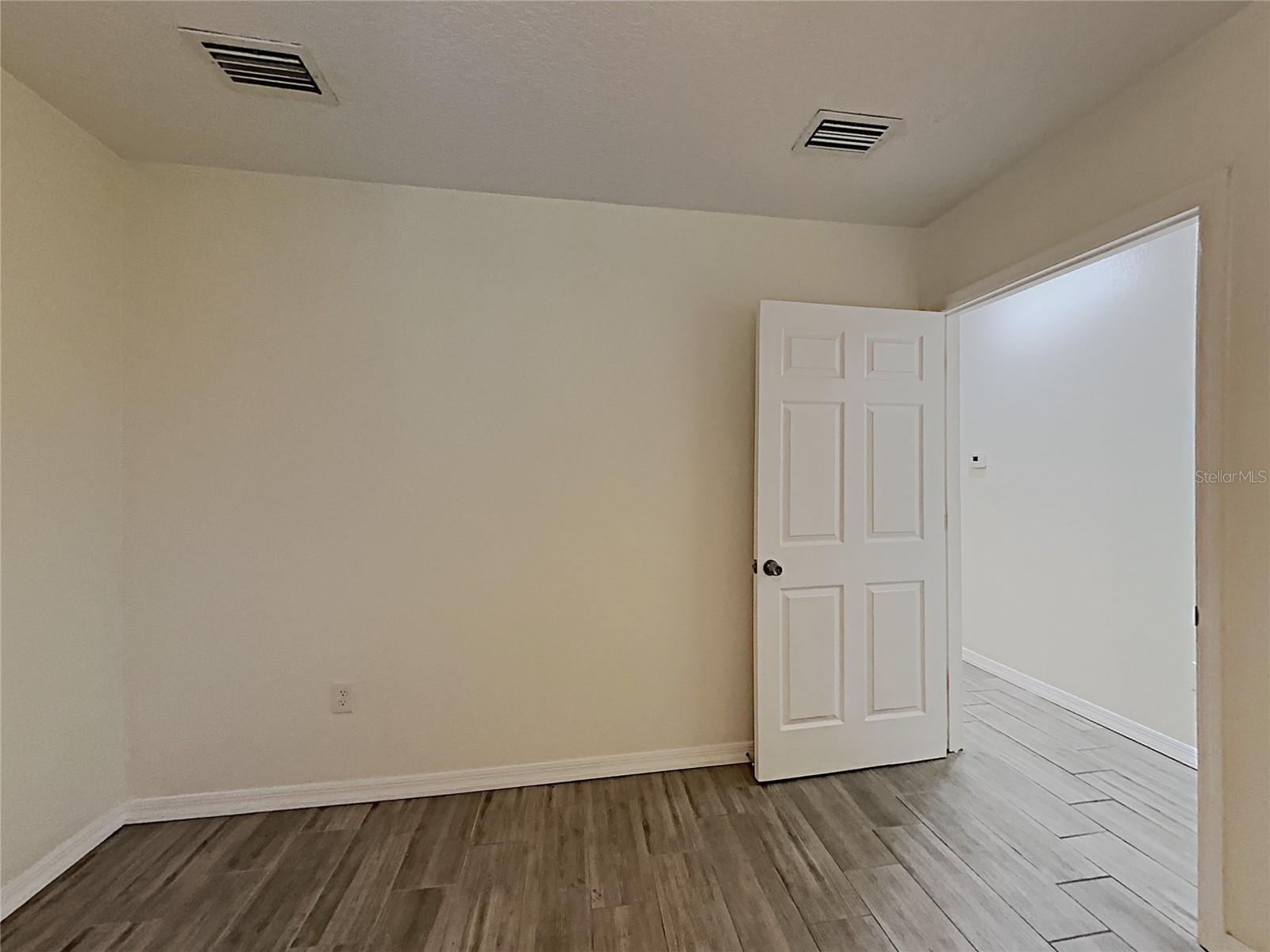 Image 11 of 13 For 613 2nd Street 103