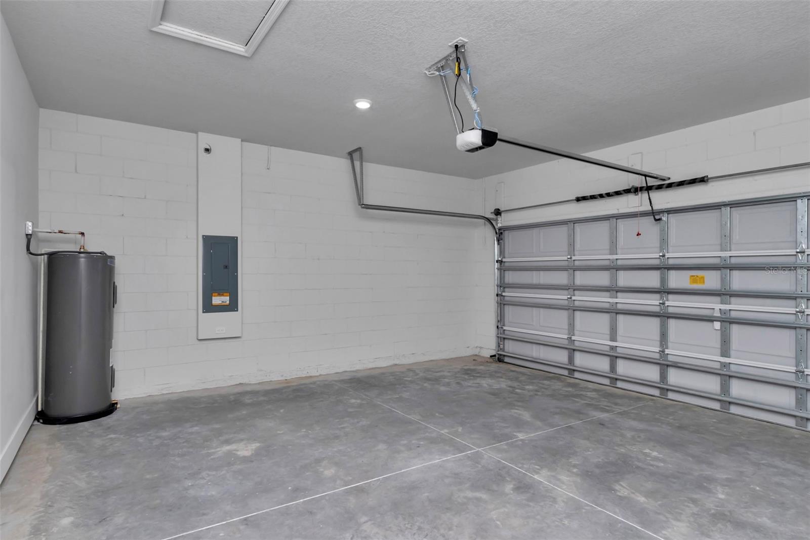 Listing photo id 18 for 7911 Pocono Drive