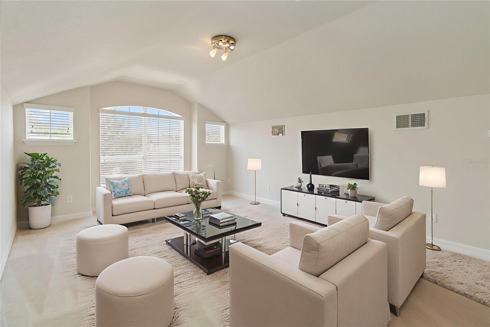 Image 11 of 37 For 6539 Everingham Lane