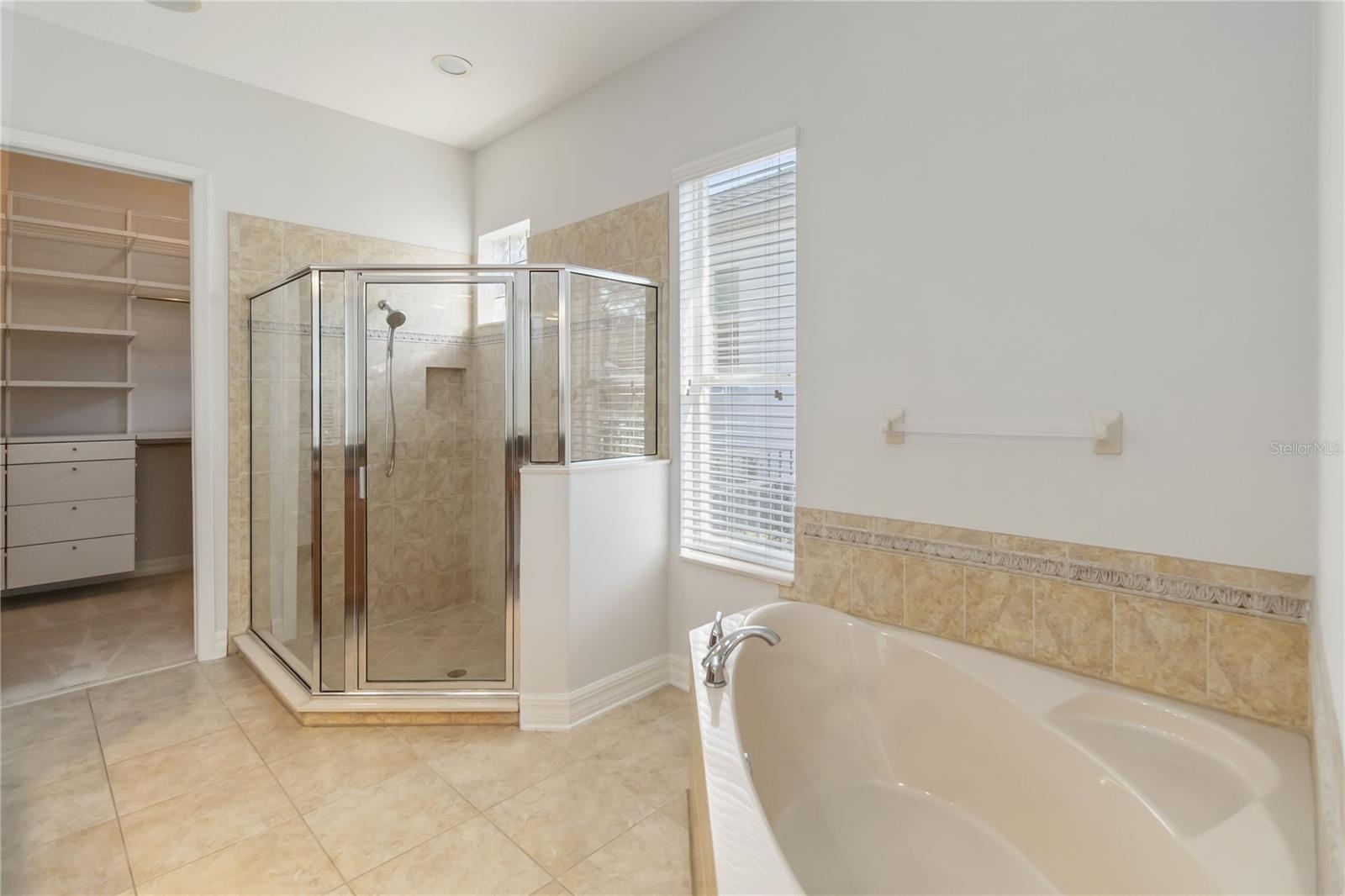 Image 13 of 37 For 6539 Everingham Lane