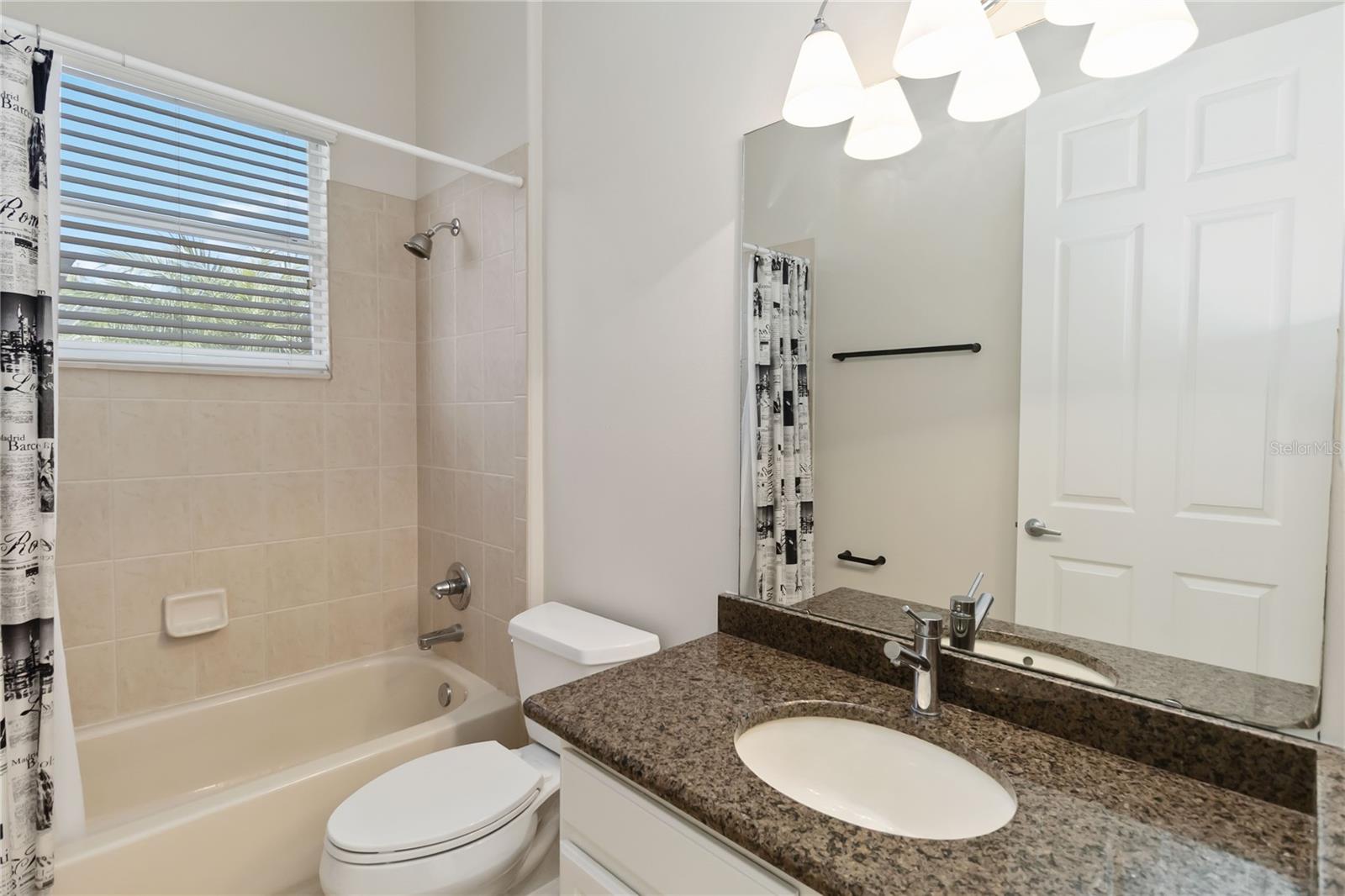 Image 19 of 37 For 6539 Everingham Lane