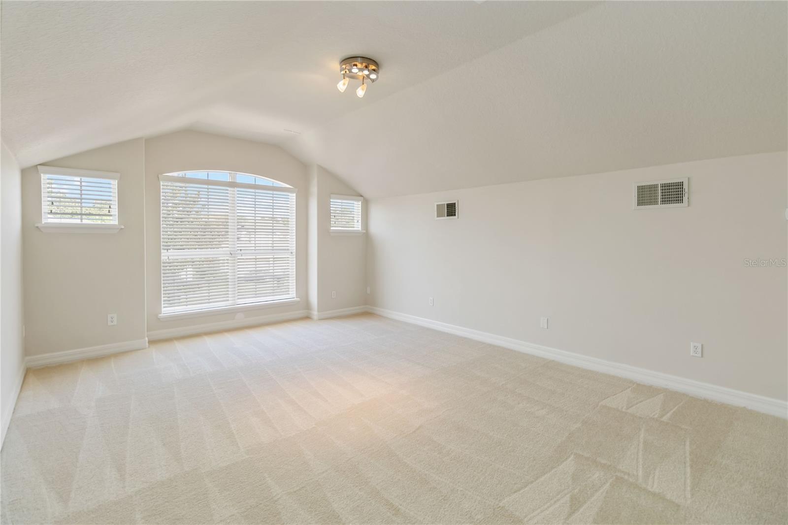 Image 24 of 37 For 6539 Everingham Lane