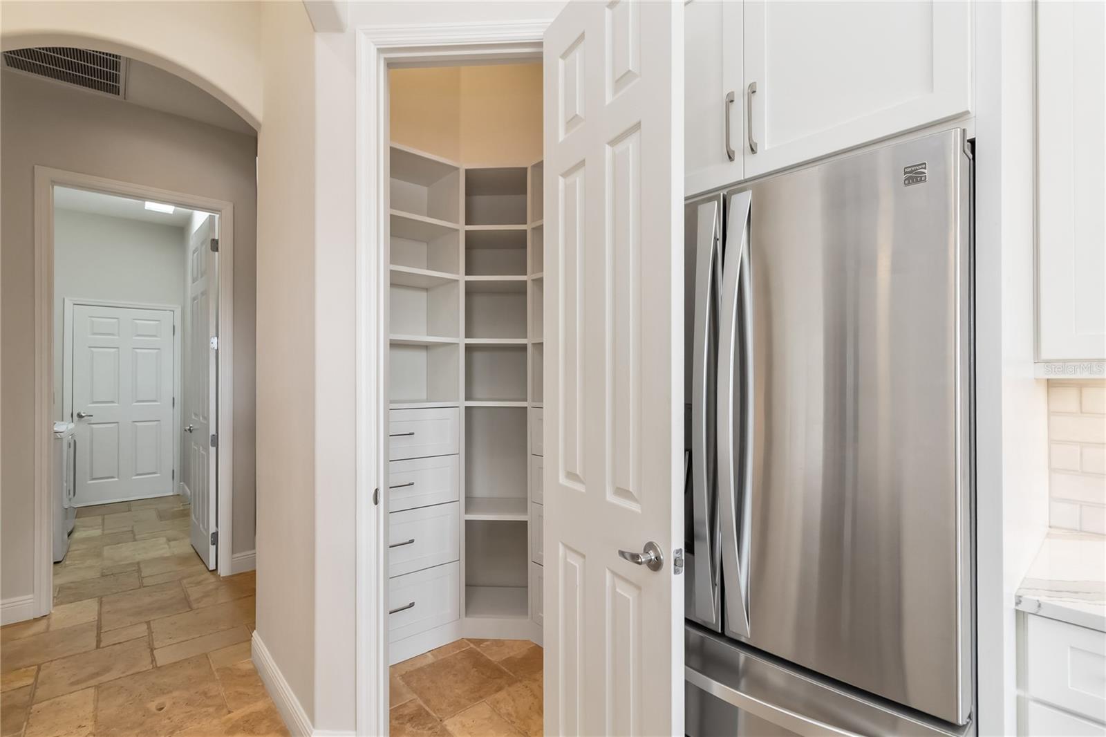 Image 9 of 37 For 6539 Everingham Lane