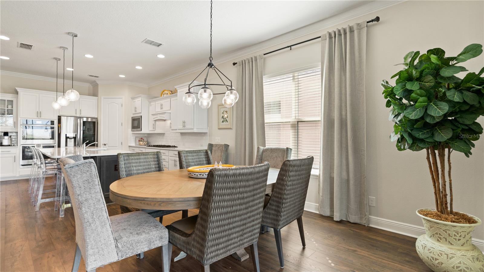 Image 13 of 84 For 1980 Flora Pass Place