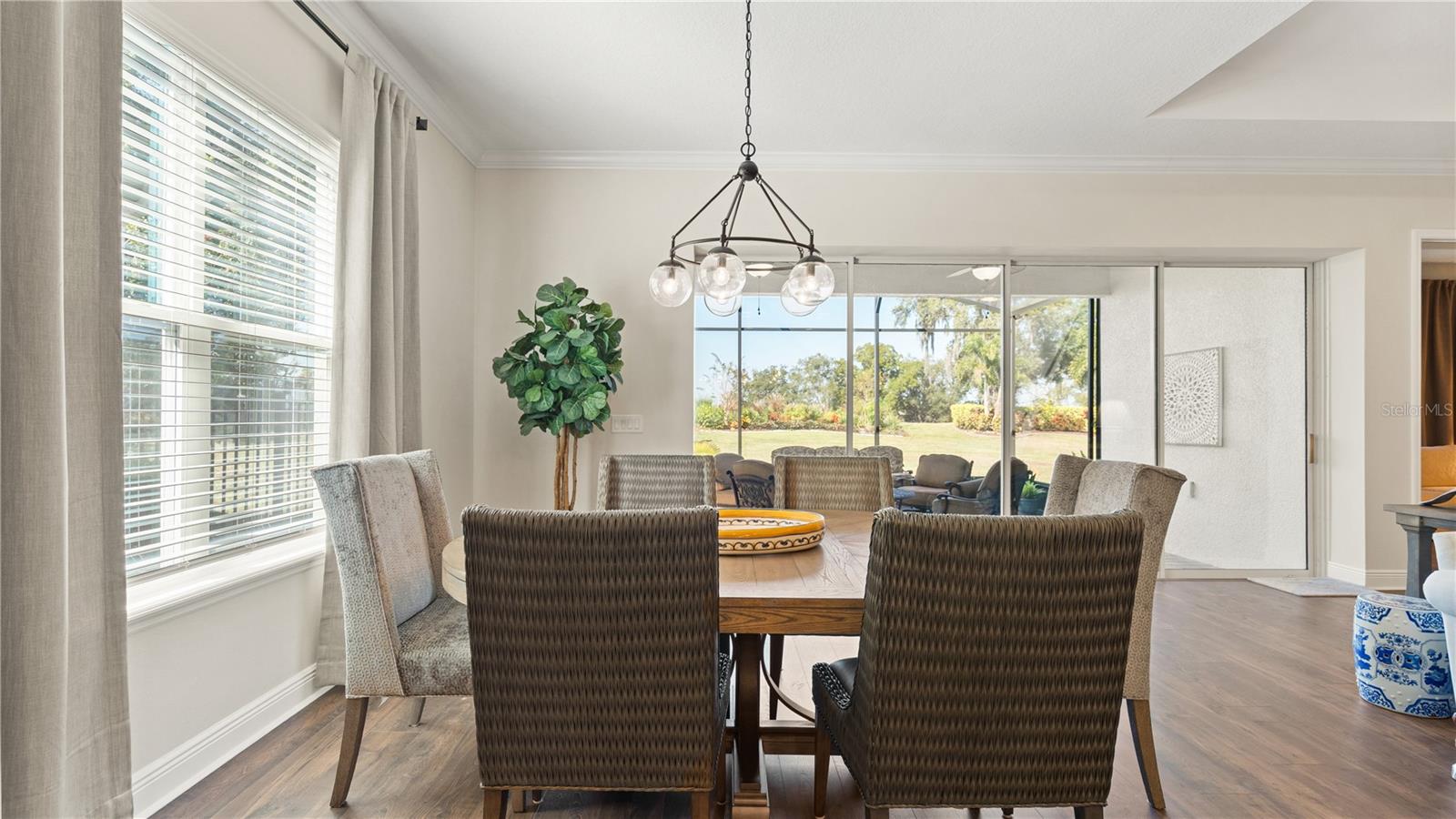 Image 15 of 84 For 1980 Flora Pass Place