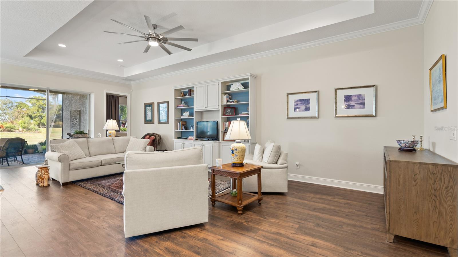 Image 17 of 84 For 1980 Flora Pass Place