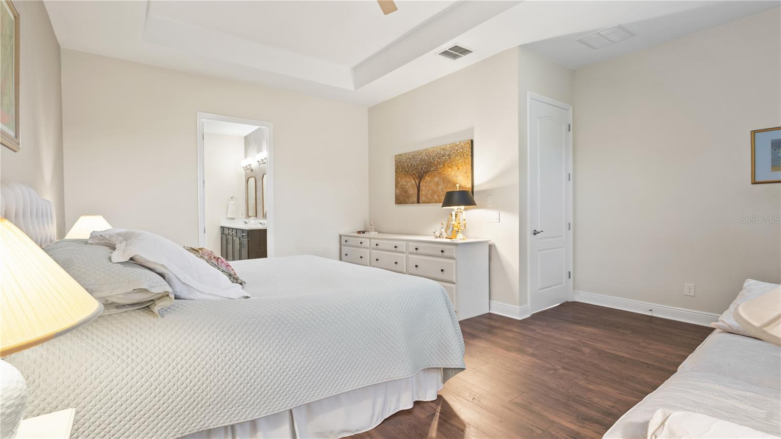 Image 21 of 84 For 1980 Flora Pass Place