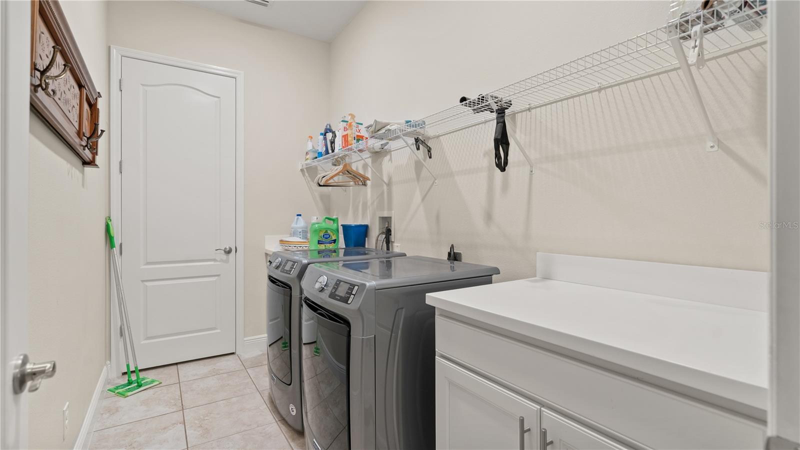 Image 32 of 84 For 1980 Flora Pass Place