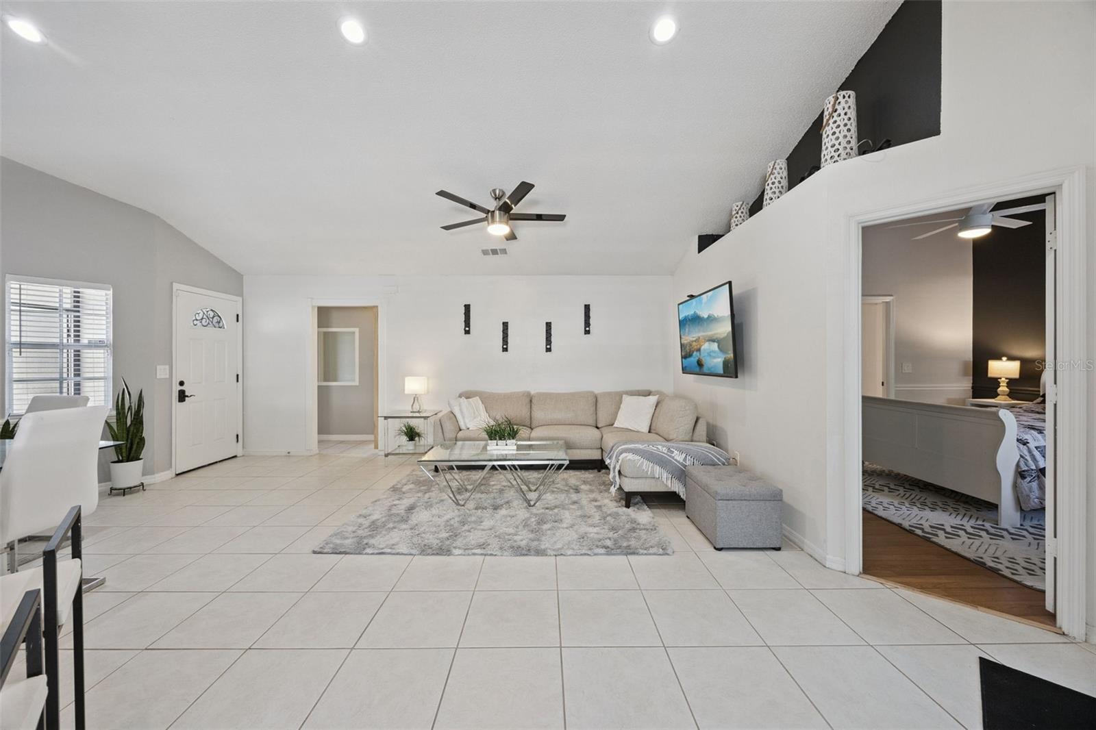 Image 9 of 47 For 1822 Grasmere Drive