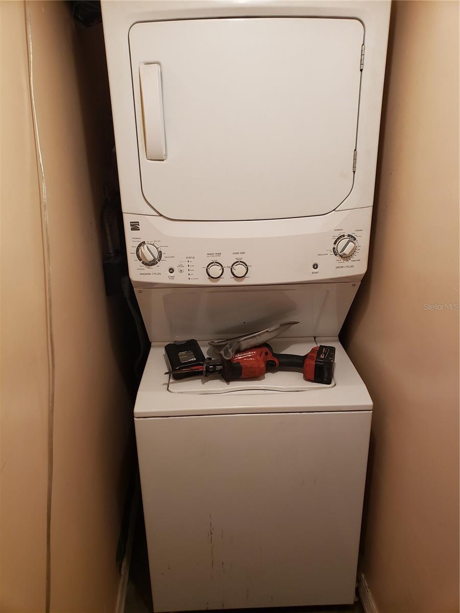 Image 14 of 15 For 637 Harding Street