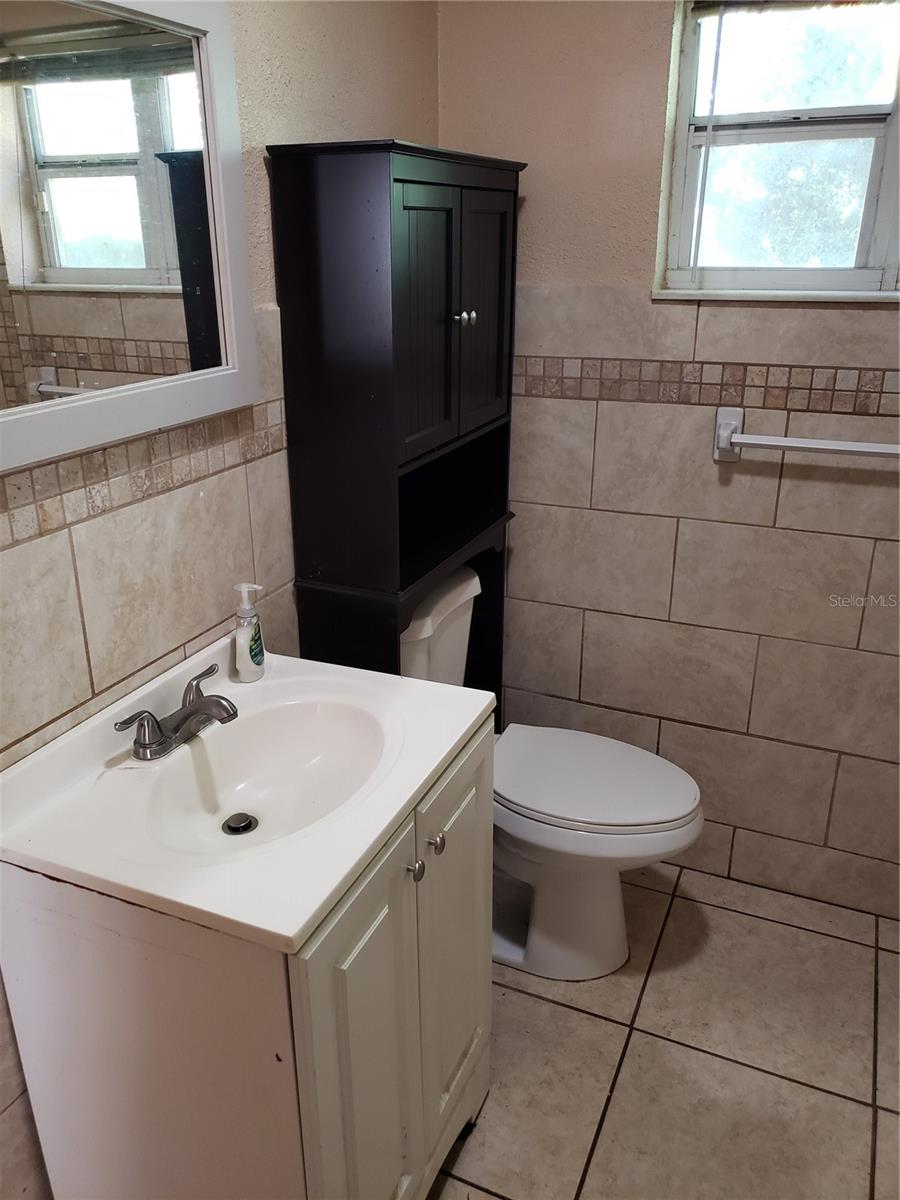 Image 9 of 15 For 637 Harding Street