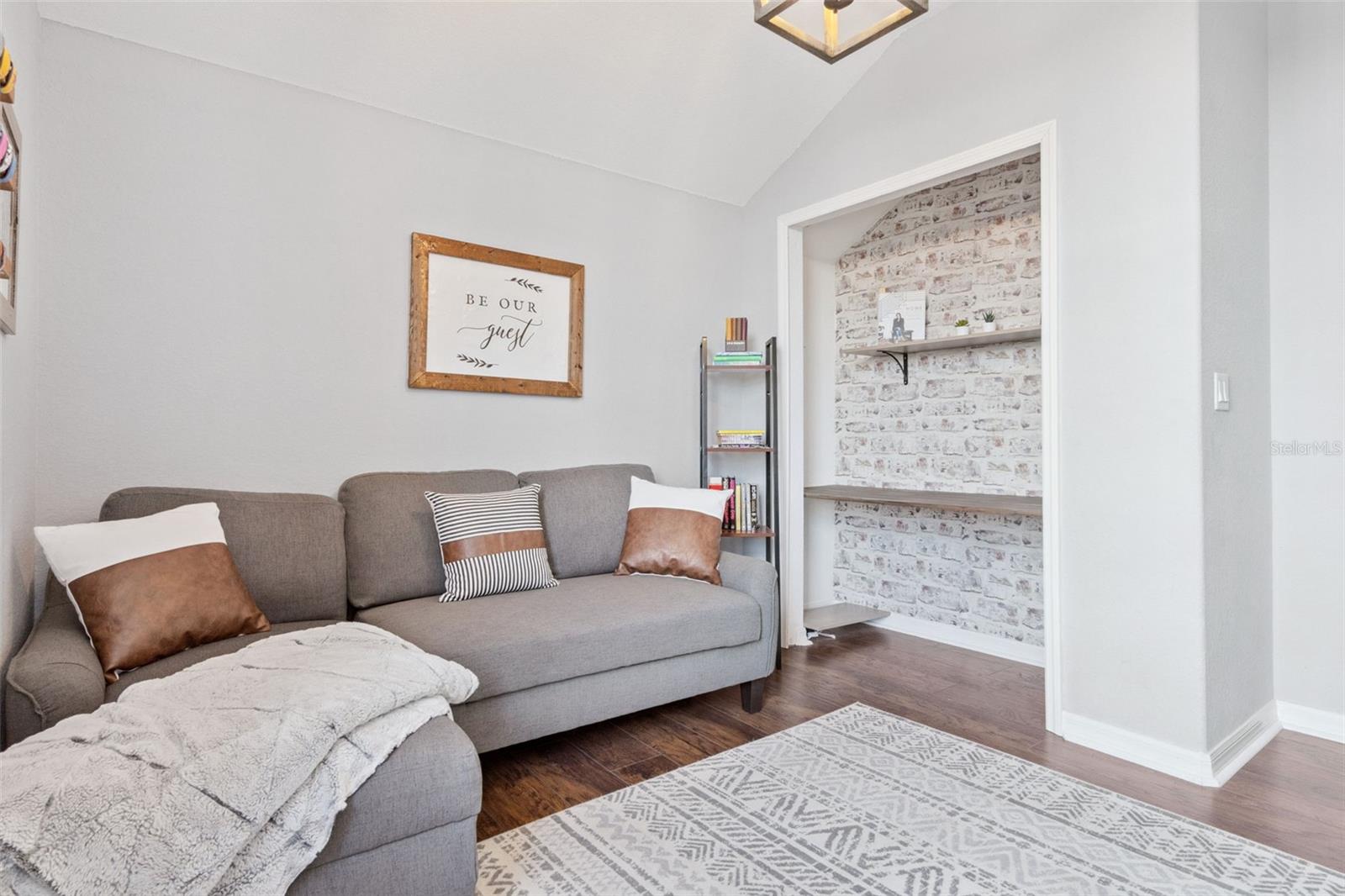 Image 15 of 36 For 369 Vizcay Way