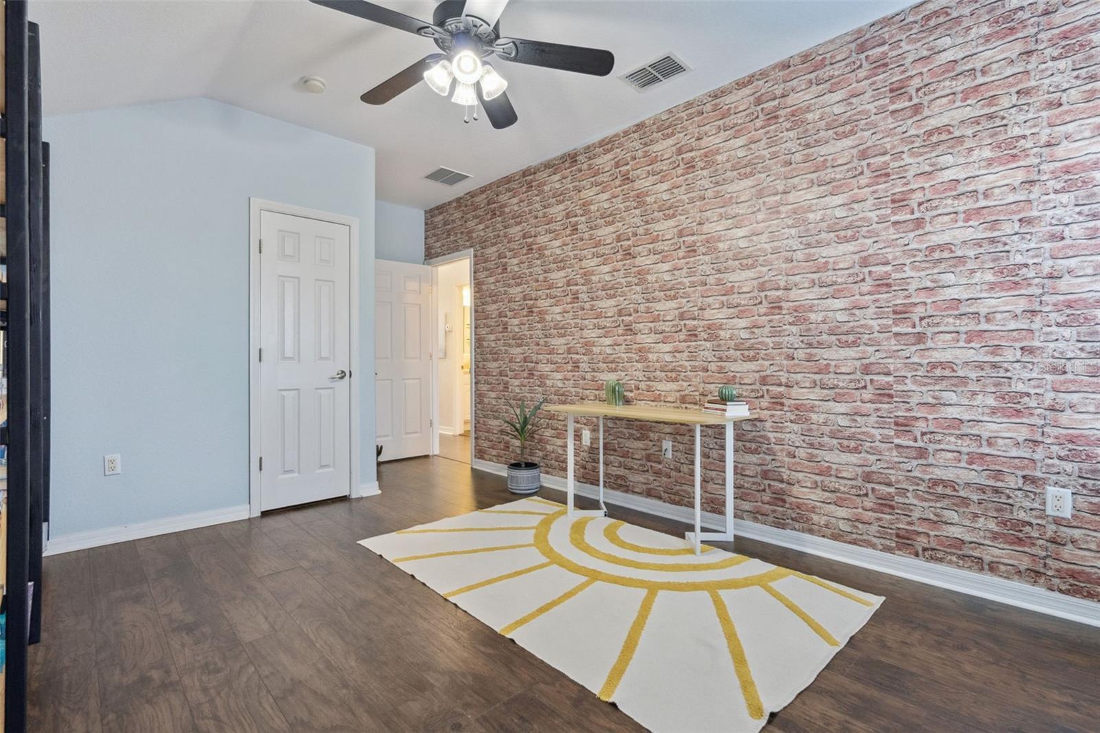 Image 22 of 36 For 369 Vizcay Way