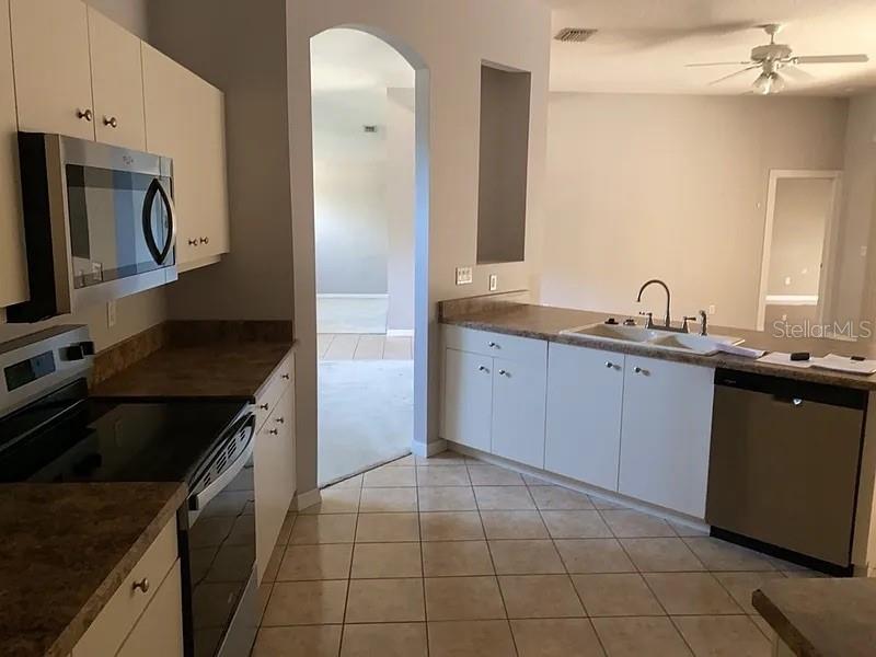 Image 4 of 16 For 8 Black Water Way