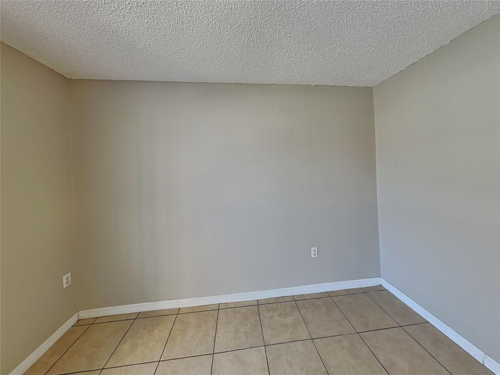 Image 5 of 20 For 817 Highland Crest Loop