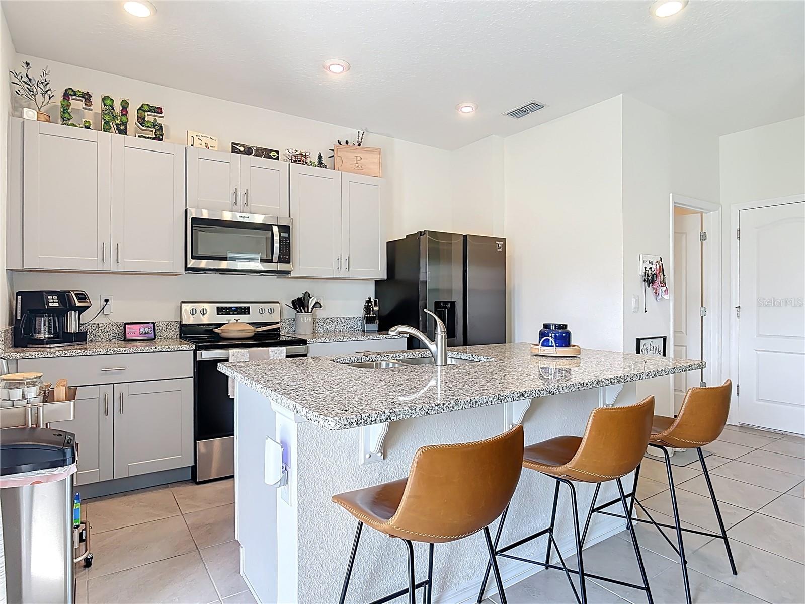 Image 10 of 39 For 3009 Meleto Boulevard