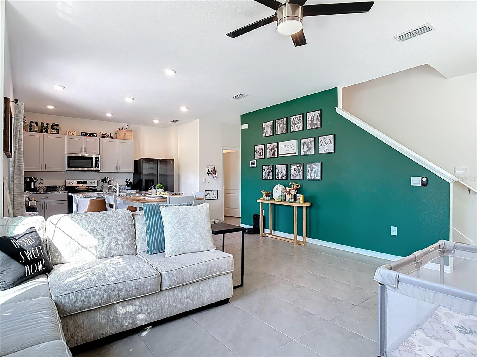 Image 4 of 39 For 3009 Meleto Boulevard