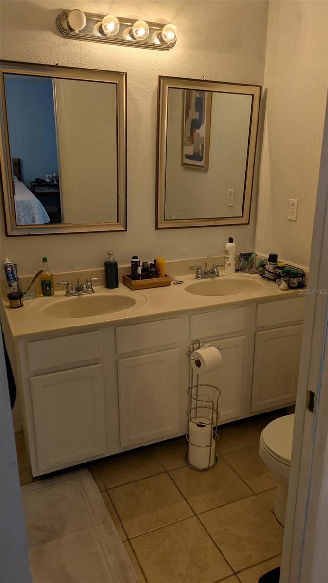 Image 12 of 19 For 1109 Lee Street