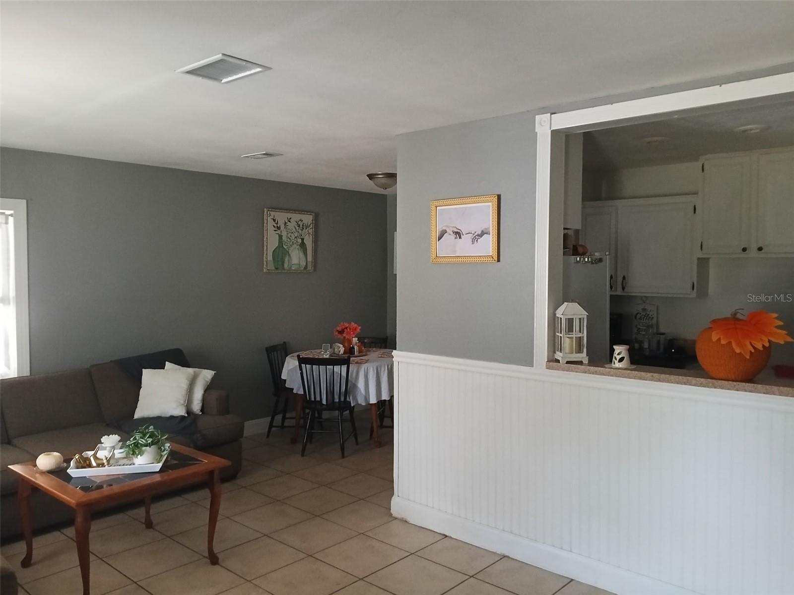 Image 5 of 19 For 1109 Lee Street