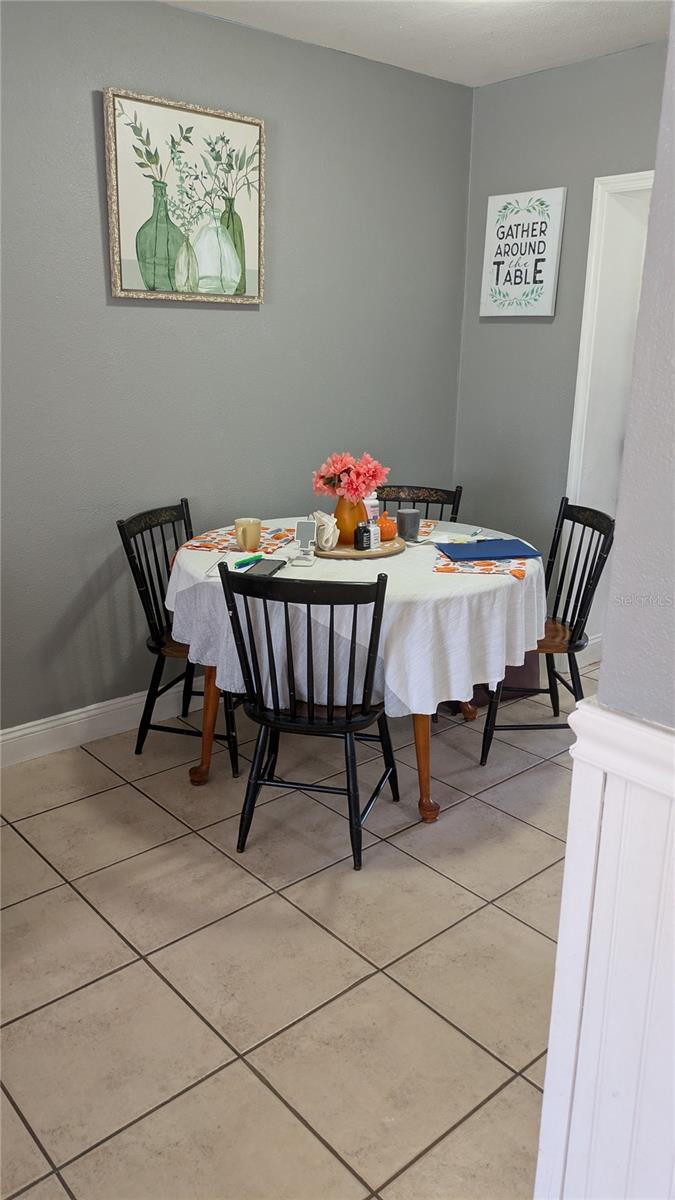 Image 8 of 19 For 1109 Lee Street