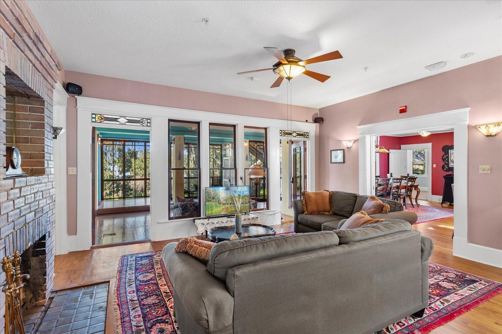 Image 23 of 62 For 620 Tubb Street