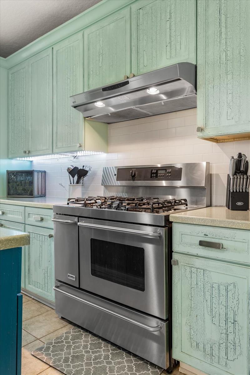 Image 33 of 62 For 620 Tubb Street