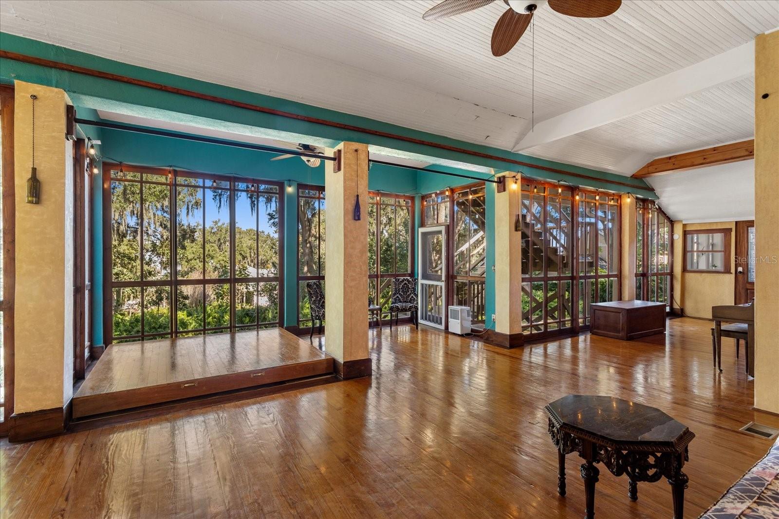 Image 36 of 62 For 620 Tubb Street