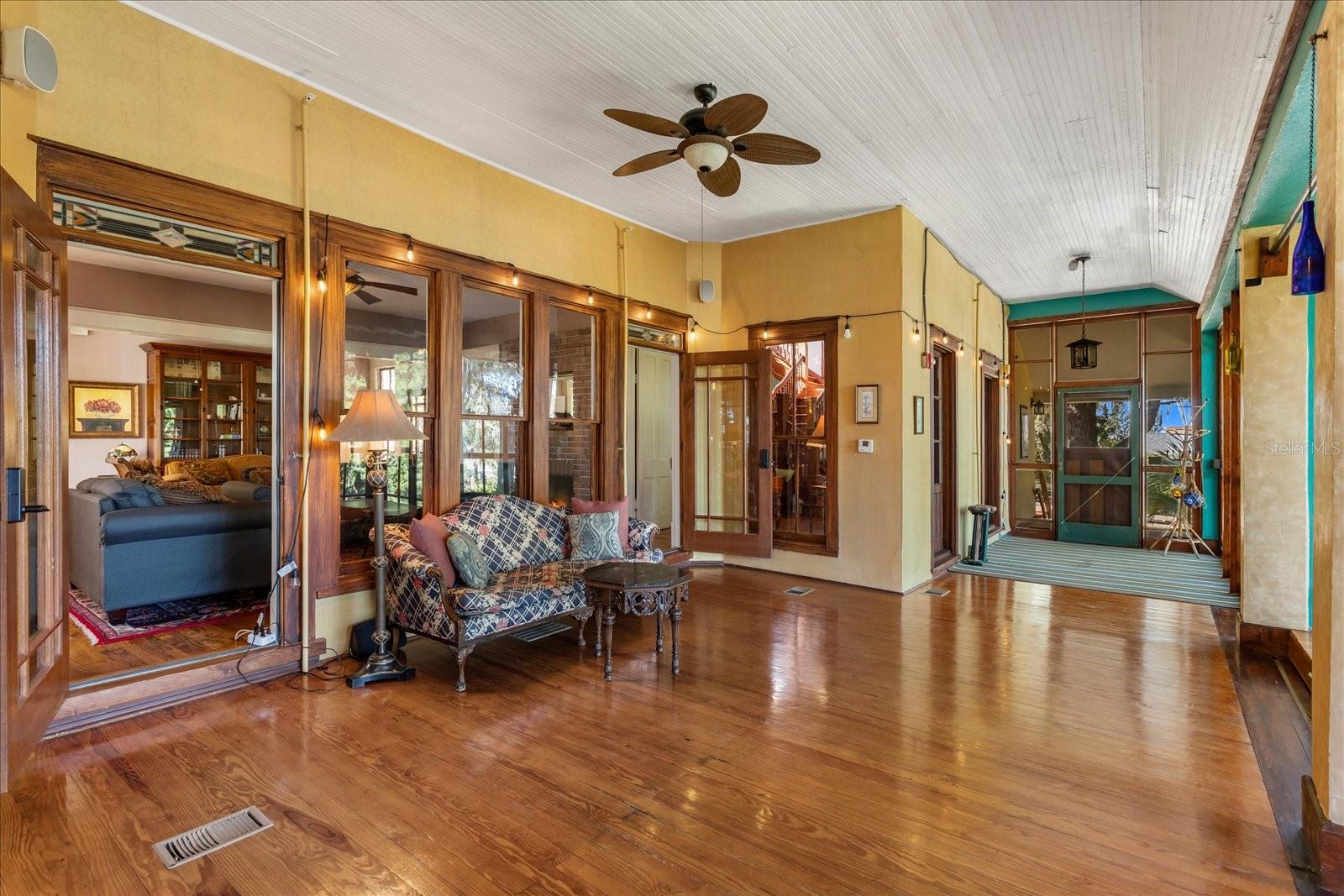 Image 37 of 62 For 620 Tubb Street