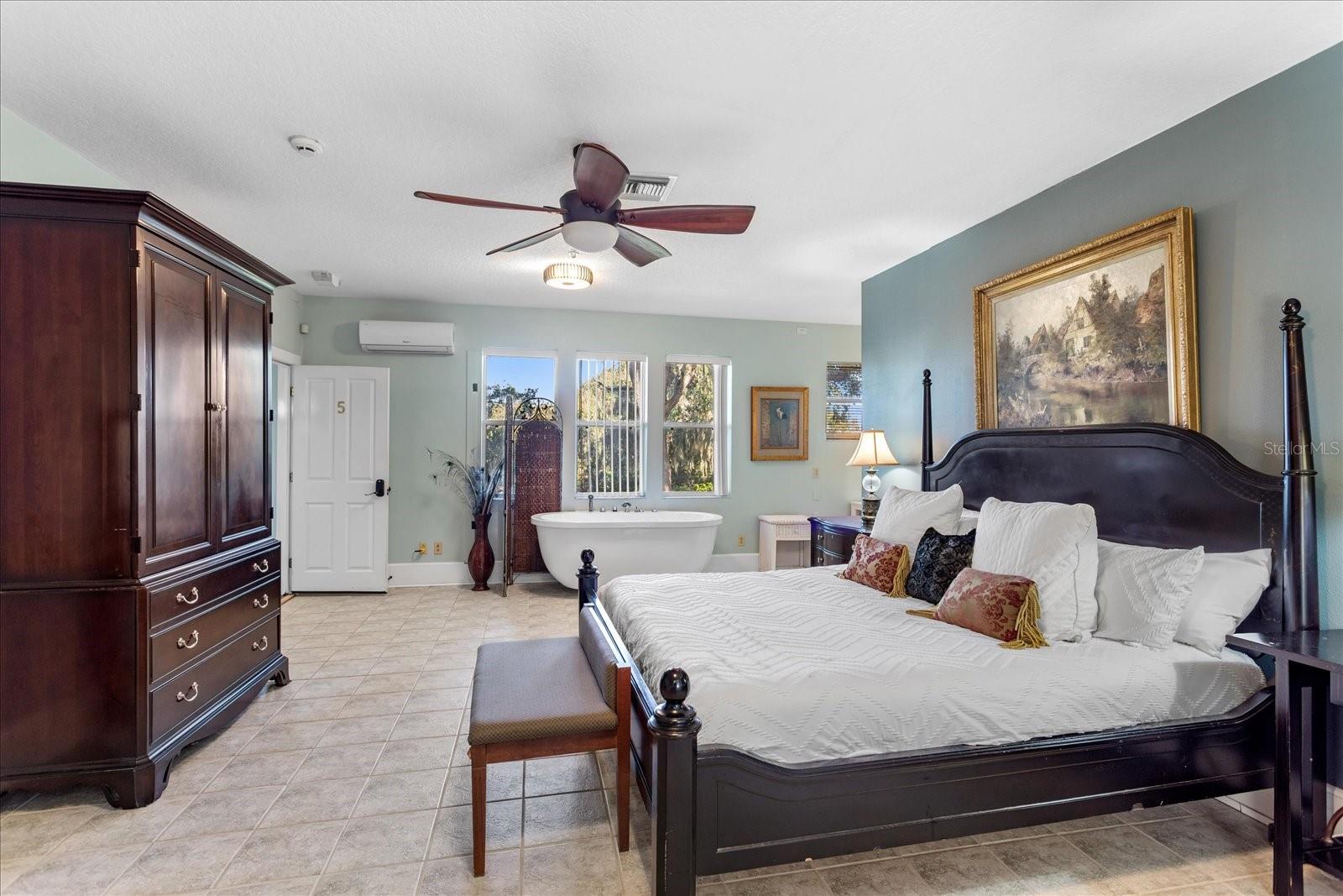 Image 39 of 62 For 620 Tubb Street