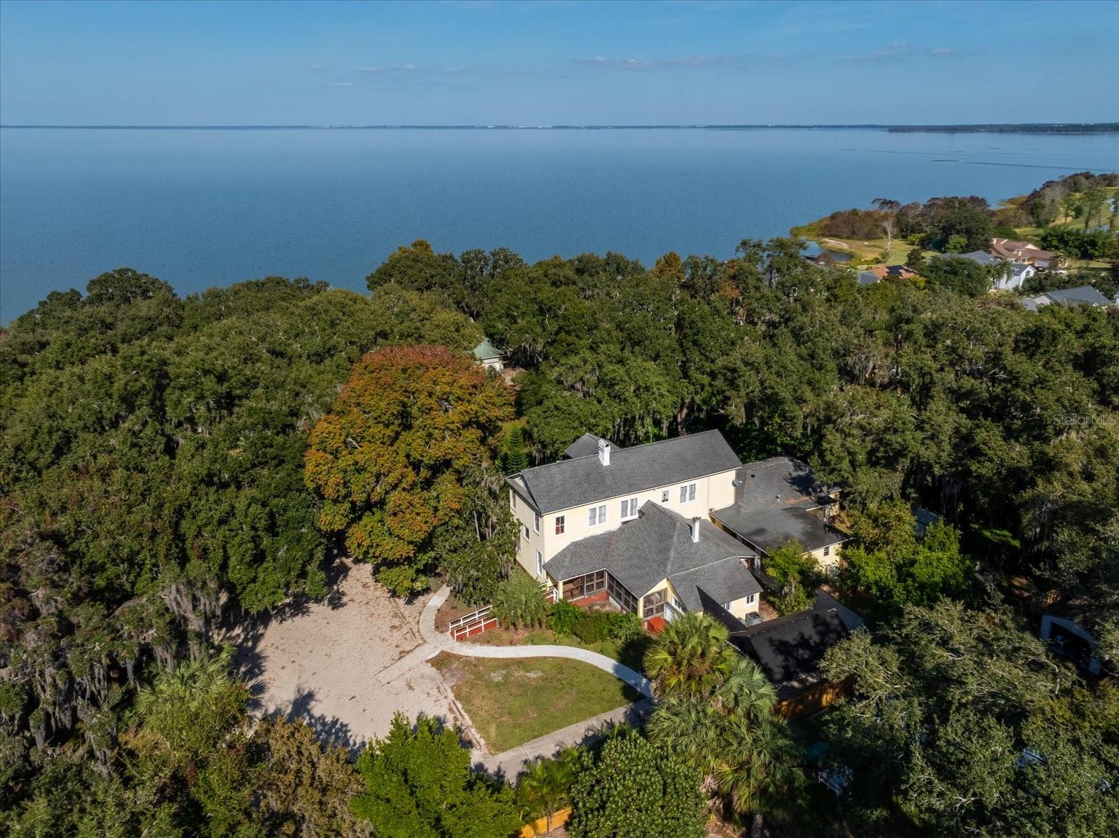 Image 4 of 62 For 620 Tubb Street