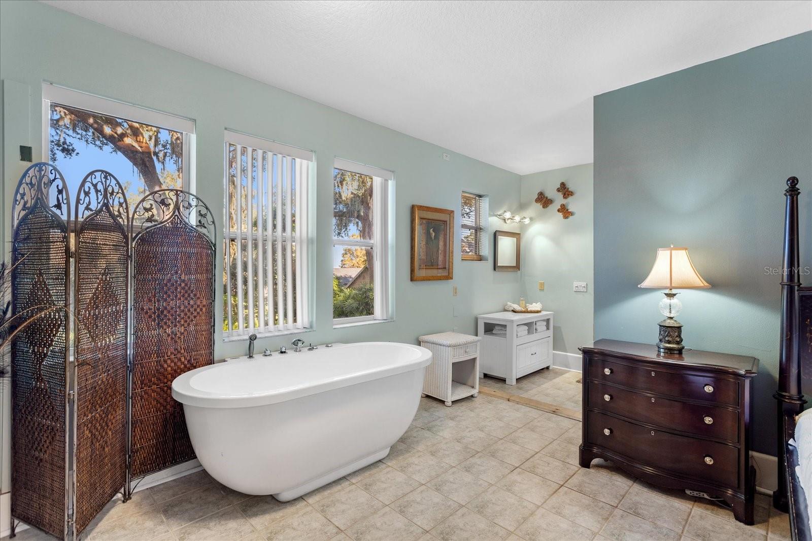 Image 40 of 62 For 620 Tubb Street