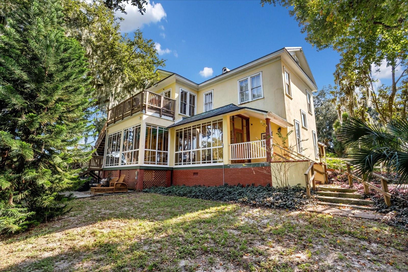 Image 5 of 62 For 620 Tubb Street