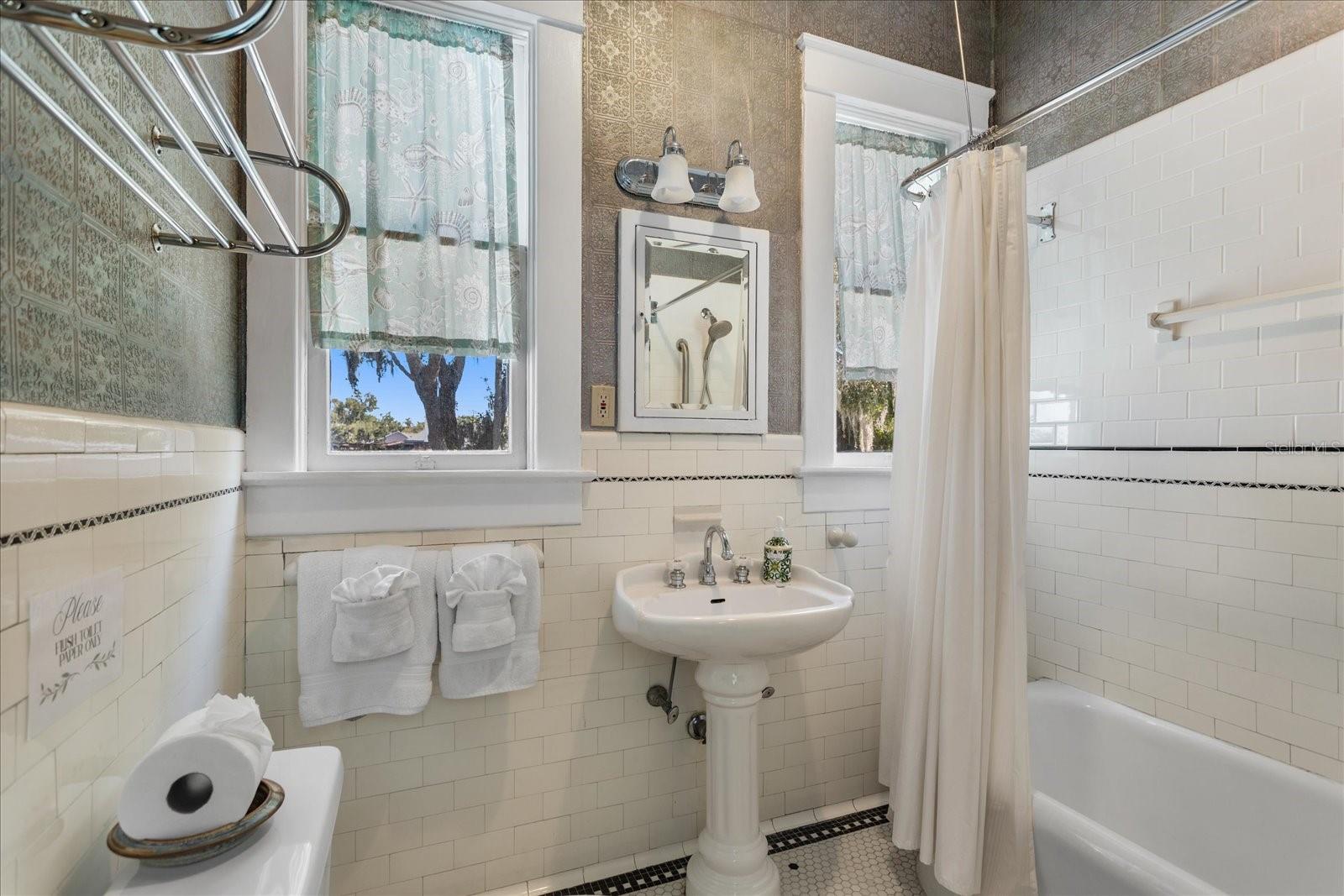 Image 50 of 62 For 620 Tubb Street