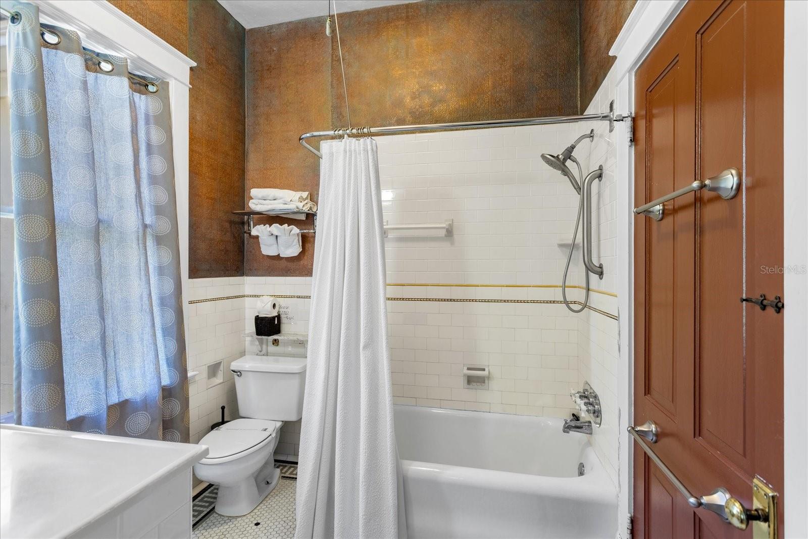 Image 60 of 62 For 620 Tubb Street