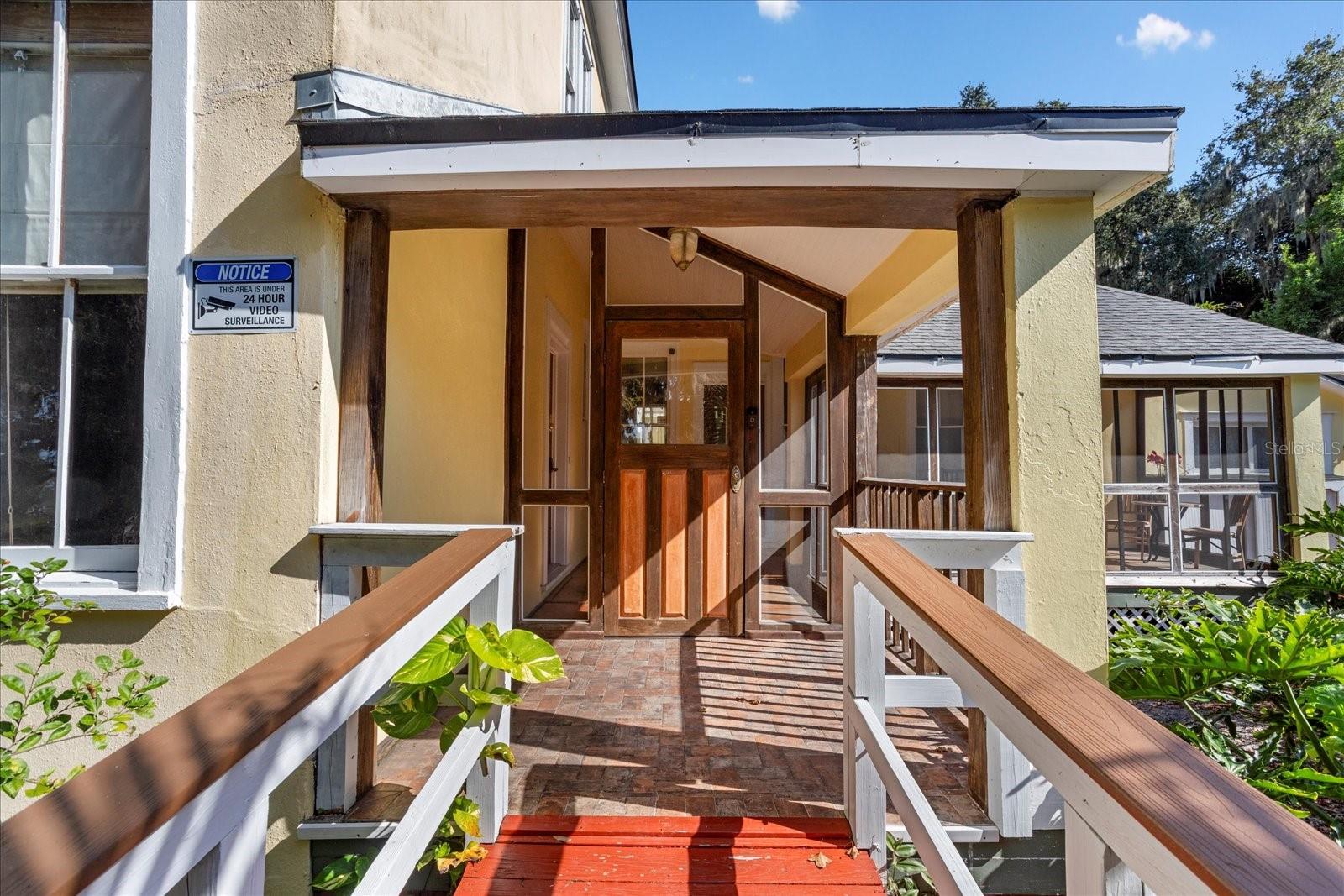 Image 7 of 62 For 620 Tubb Street