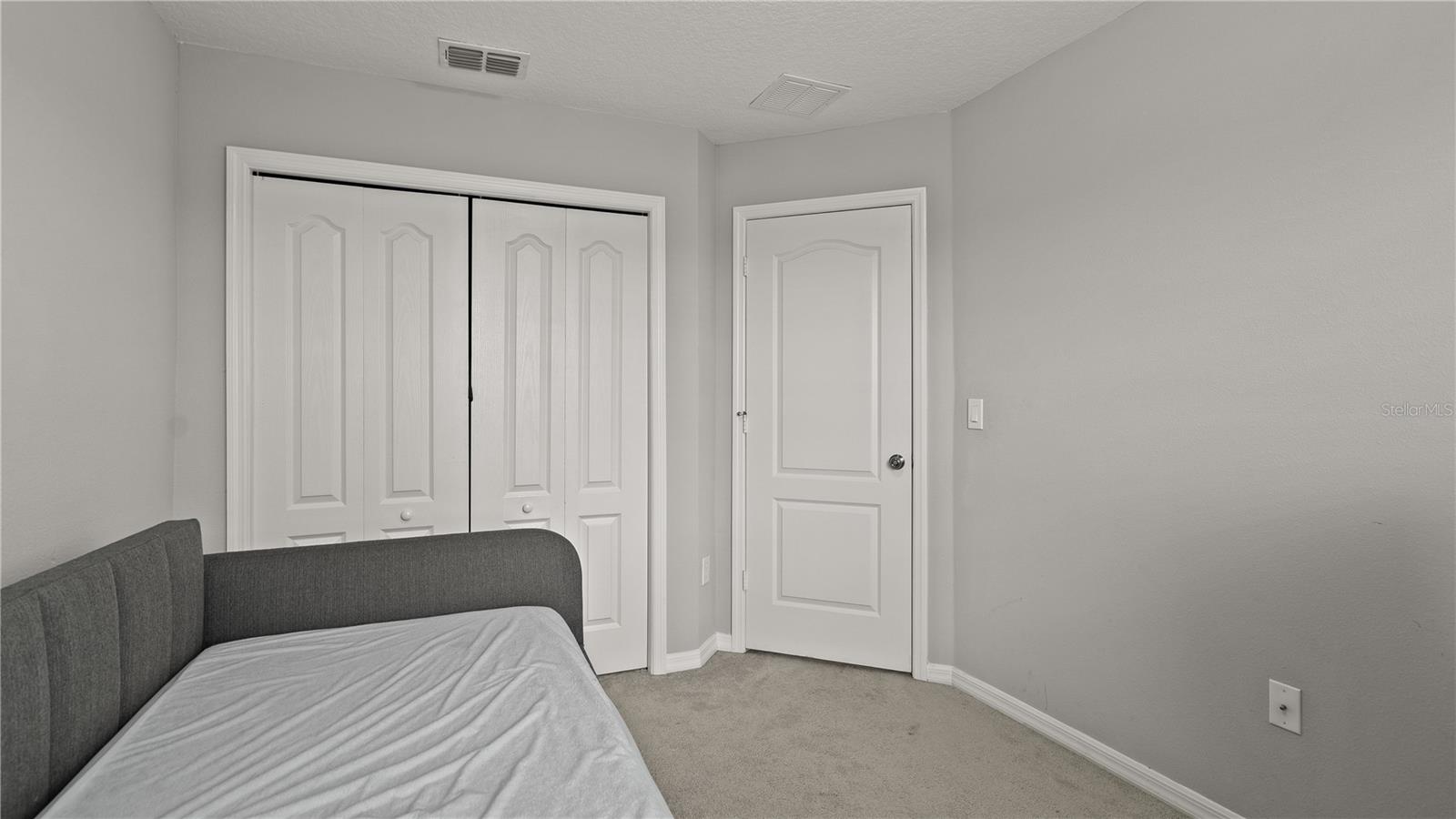 Image 13 of 32 For 1283 Flowing Tide Drive