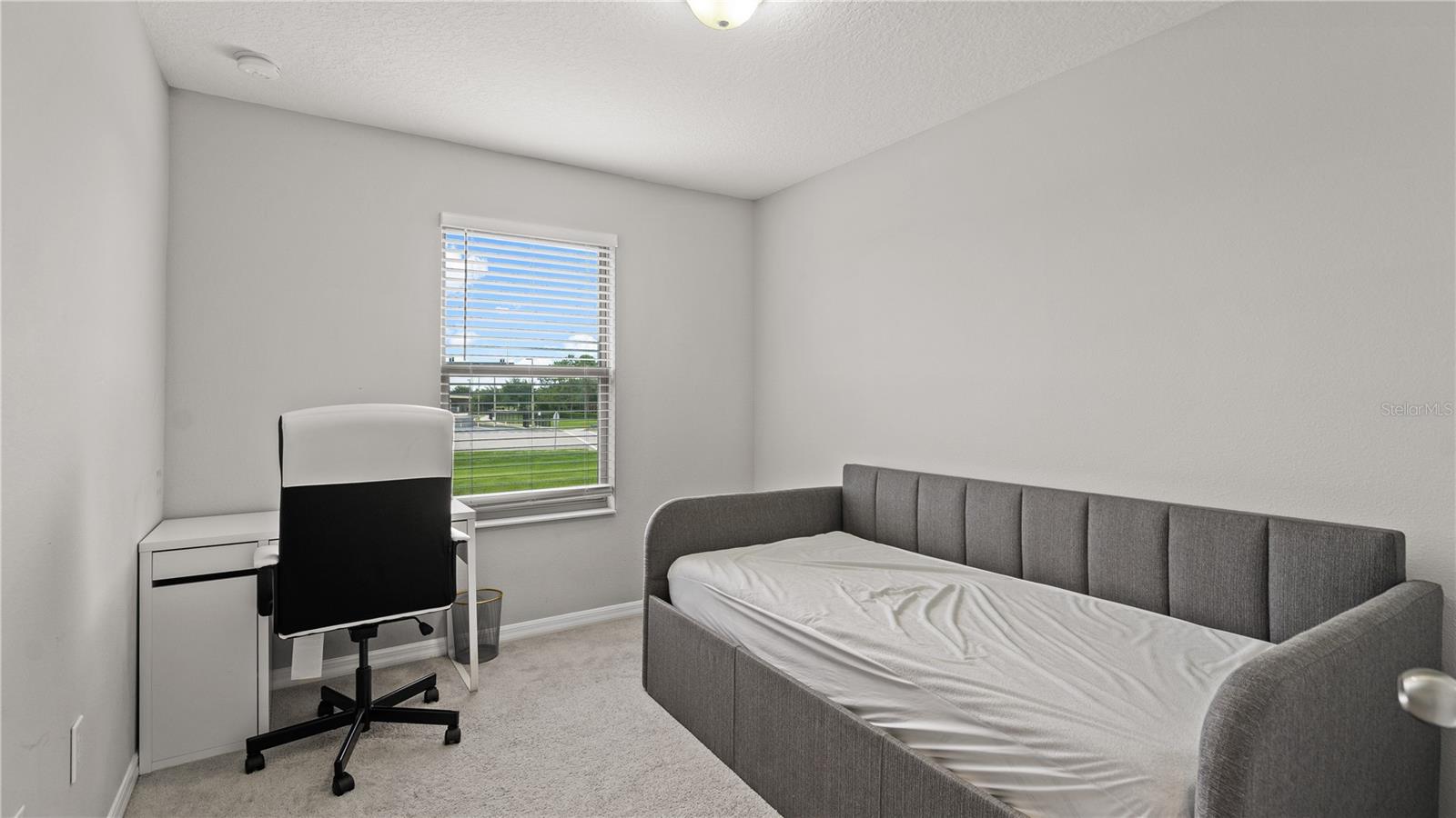 Image 14 of 32 For 1283 Flowing Tide Drive