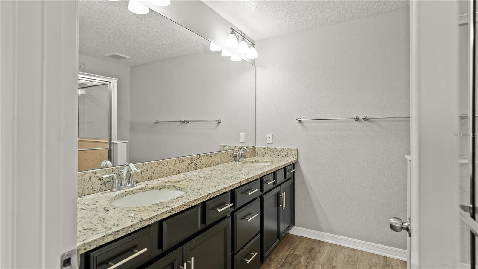 Image 23 of 32 For 1283 Flowing Tide Drive