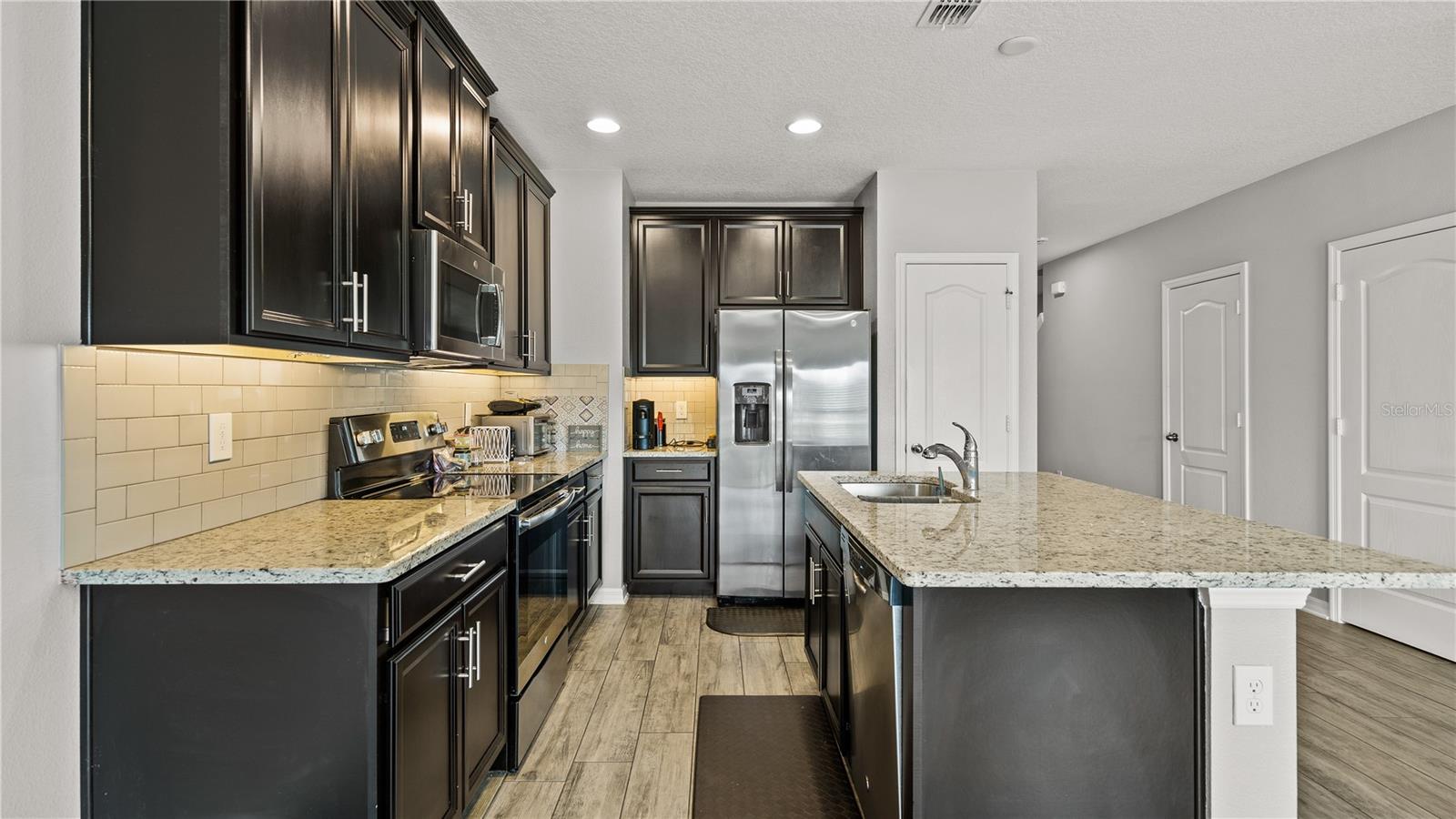 Image 4 of 32 For 1283 Flowing Tide Drive