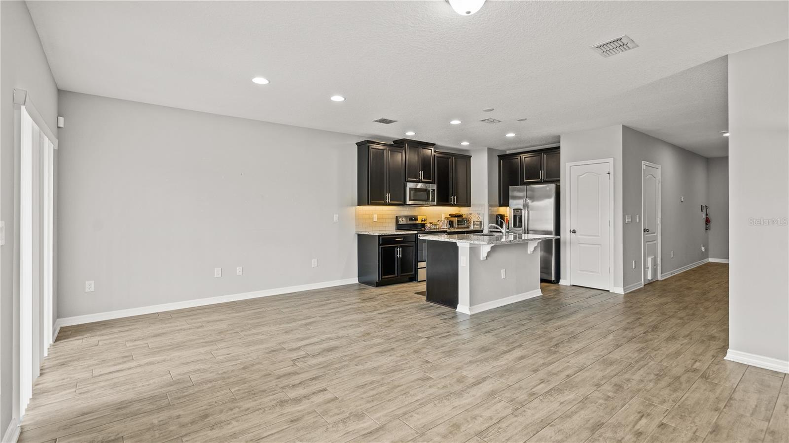 Image 8 of 32 For 1283 Flowing Tide Drive