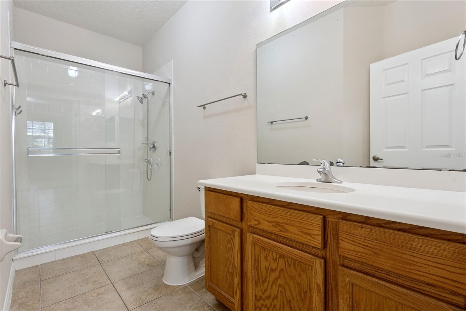 Image 14 of 20 For 2720 Oakwater Dr 108