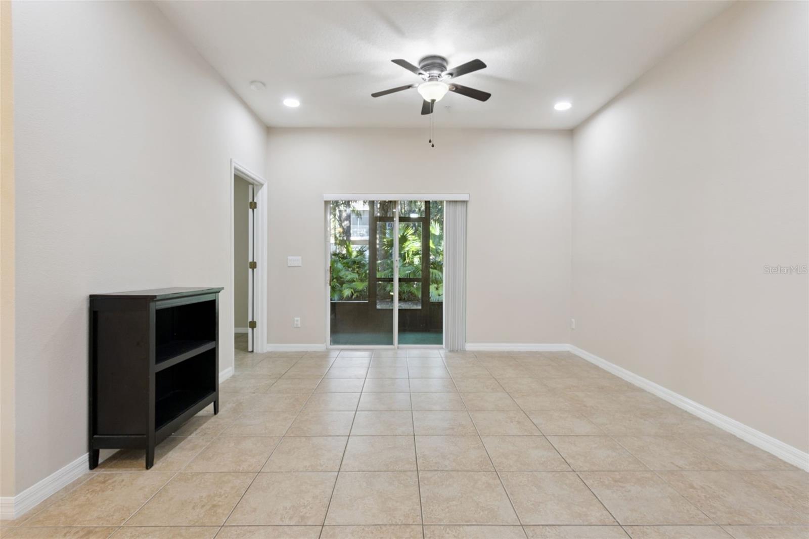 Image 6 of 20 For 2720 Oakwater Dr 108