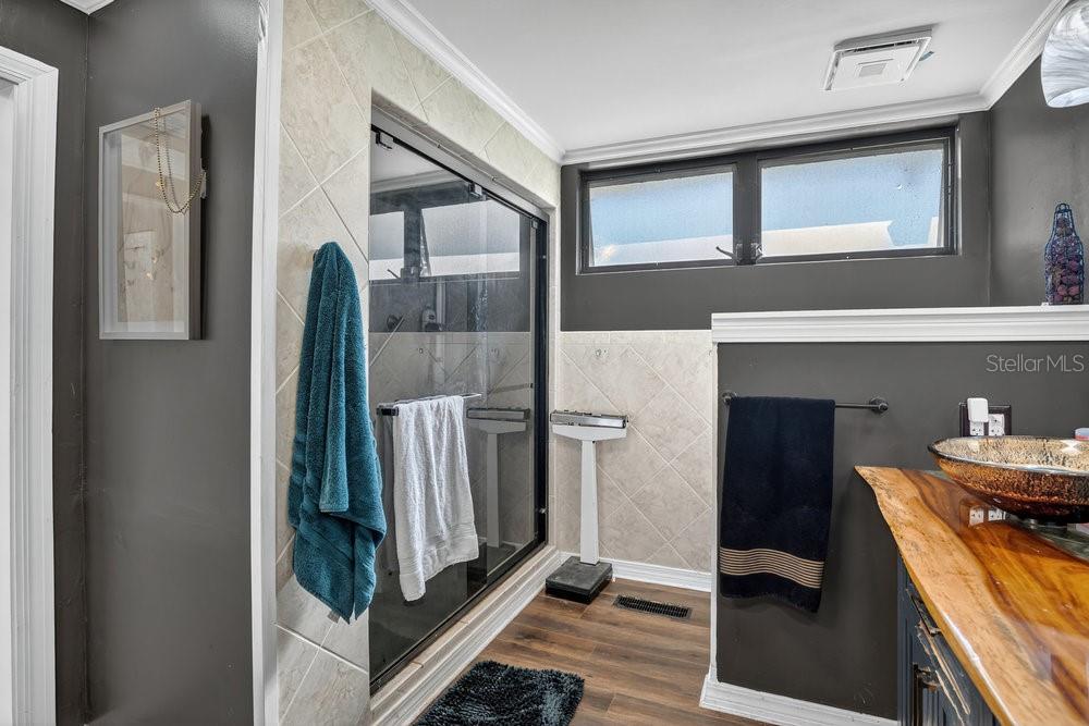 Image 26 of 77 For 2004 Lily Court