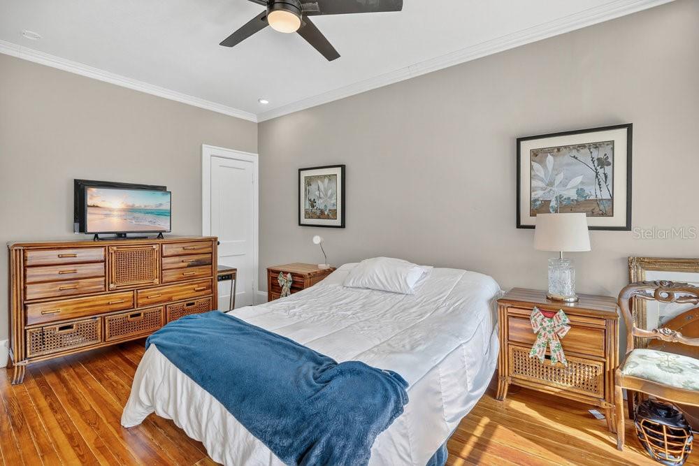 Image 27 of 77 For 2004 Lily Court