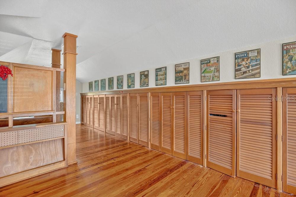 Image 38 of 77 For 2004 Lily Court