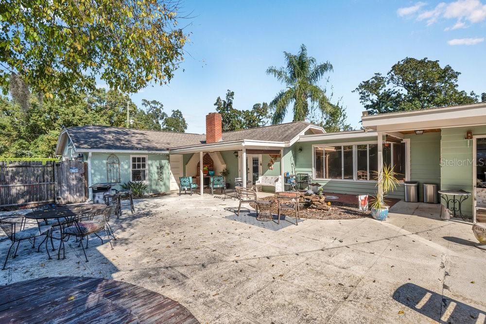 Image 53 of 77 For 2004 Lily Court