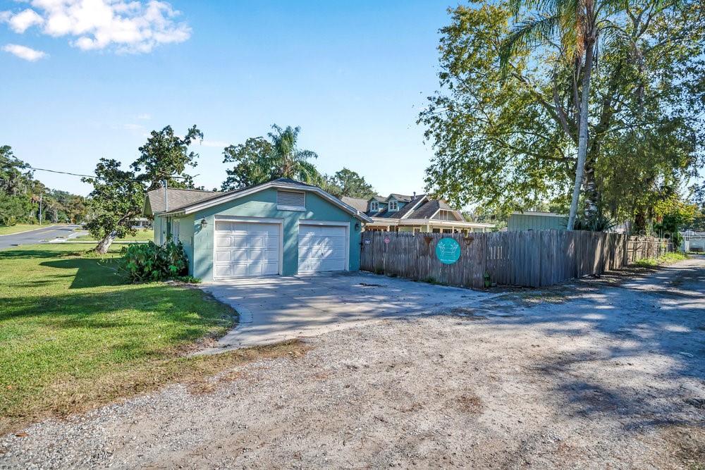 Image 65 of 77 For 2004 Lily Court