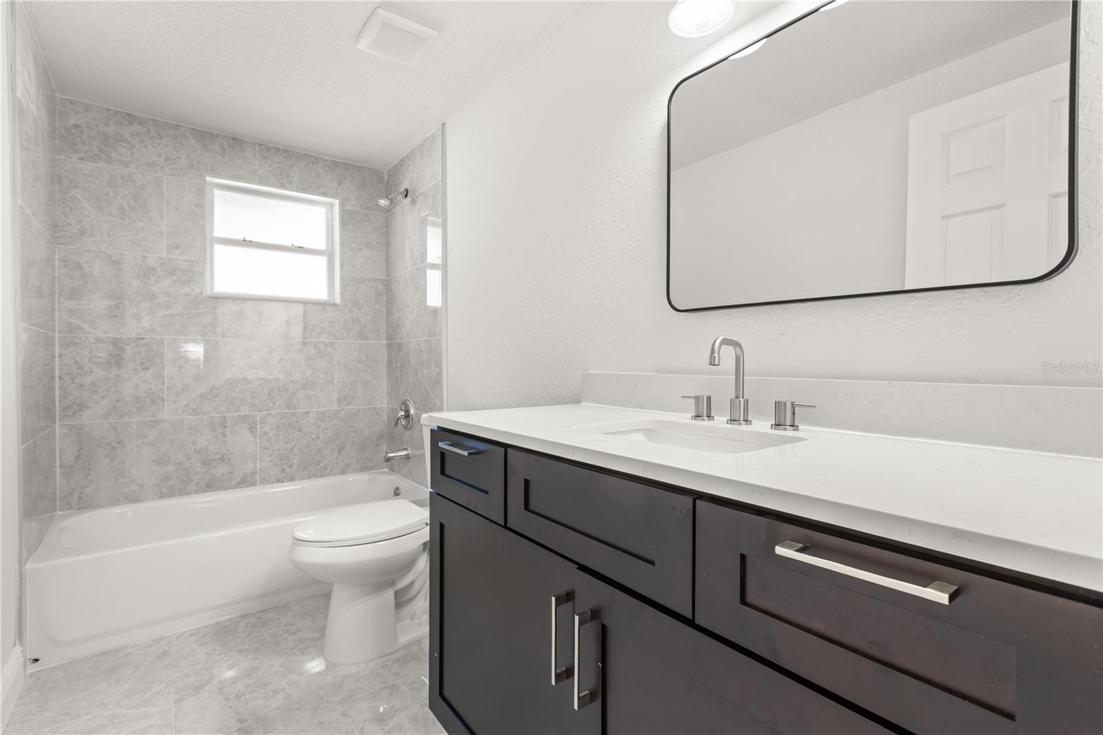 Image 26 of 37 For 1251 23rd Avenue