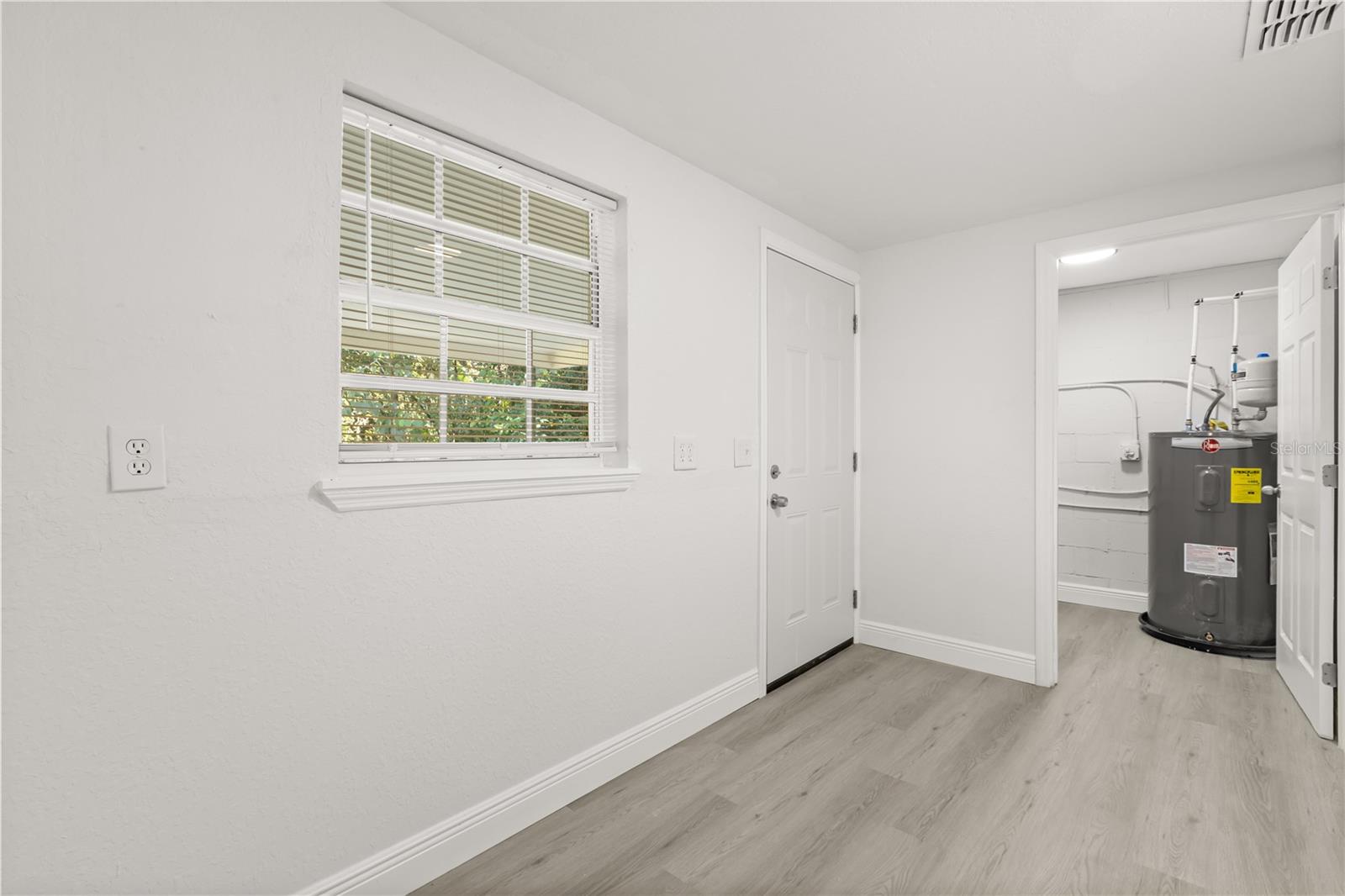 Image 27 of 37 For 1251 23rd Avenue